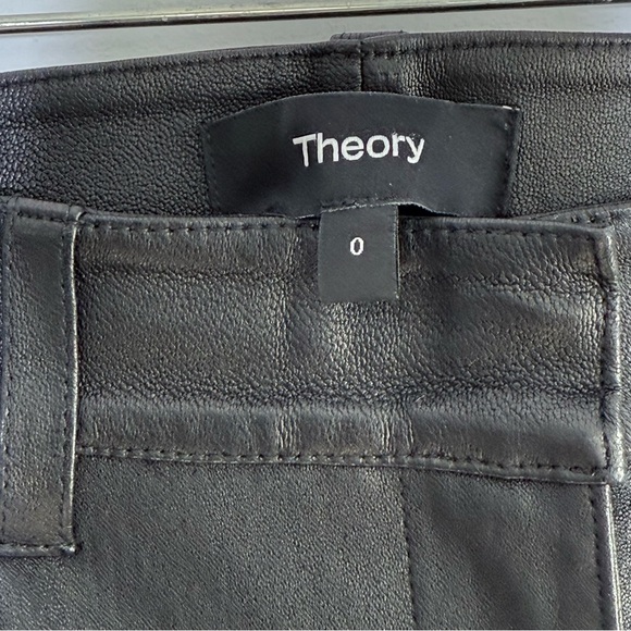 Theory 5 Pocket Flare Pant Jeans in Leather Black Size 0 Ankle Crop Quiet Luxury - Picture 9 of 16
